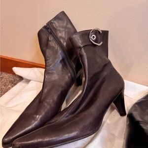 Stuart Weitzman Dark Brown Leather Pointed-Toe Ankle Boots